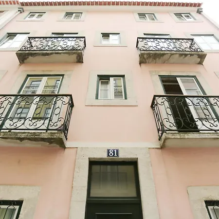 Quiet Apartment *